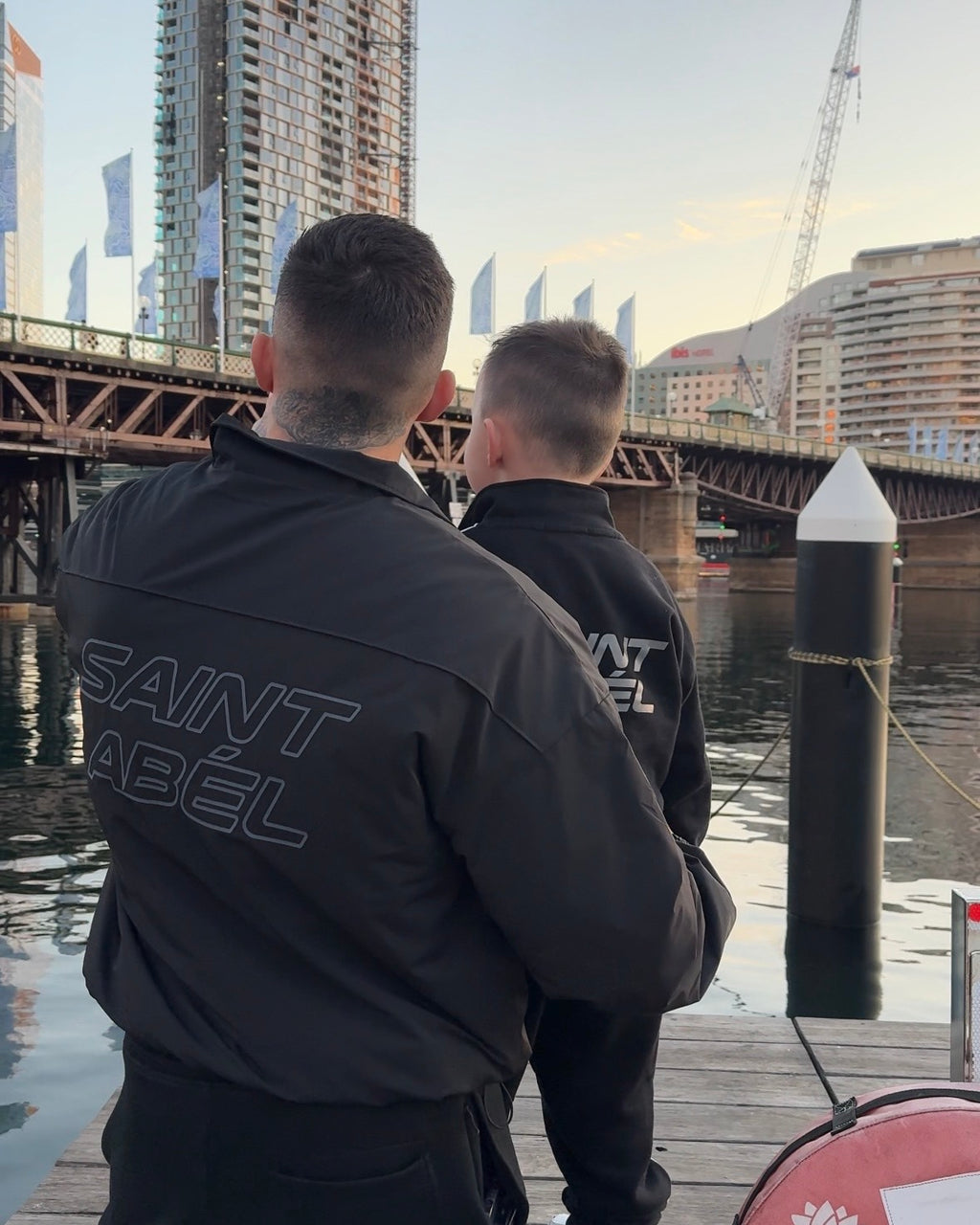Zephyr Windbreaker - Onyx
